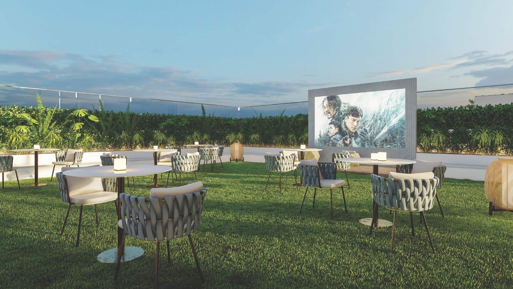 Open-air screening lawn